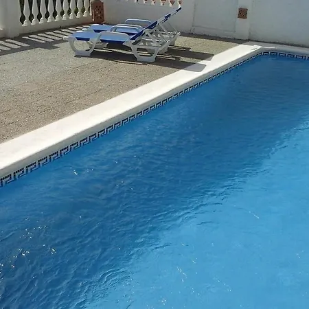 Dos Vistas Villa *